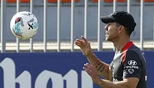 Симеоне под давлением: его «Атлетико» давно не выигрывает титулы