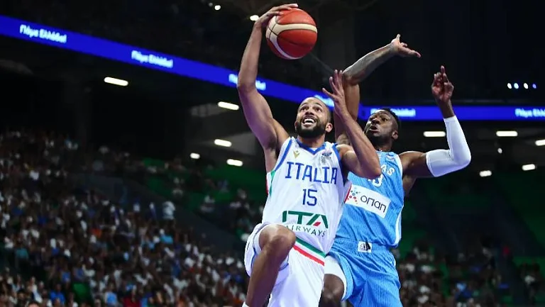 Танасис Андетокунбо поберется с Вангелисом Зугрисом за последний слот в сборной Греции