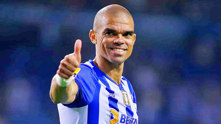 Пепе удостоен премии Лиги Португалии за вклад в футбол