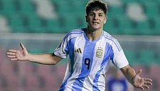 «Барселона» интересуется форвардом «Лануса» Томасом де Мартисом