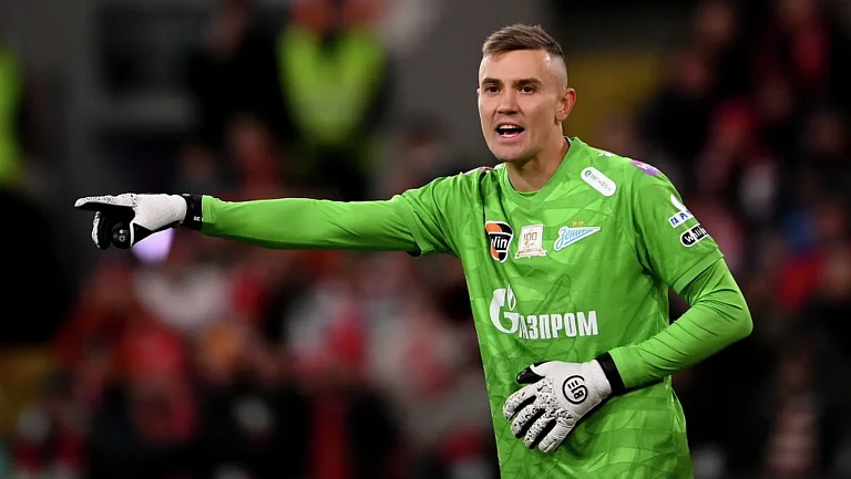 Семак о вратаре «Зенита» Латышонке: «В прошлом сезоне выручал больше»
