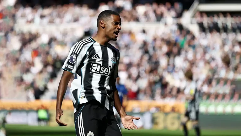 «Ливерпуль» продолжает борьбу за Исака и ждёт решения «Ньюкасла»