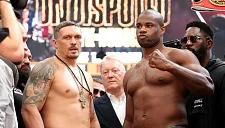 Усик нокаутировал Дюбуа и взял все титулы