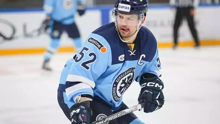 Капитан «Сибири» Широков рассказал о сезоне и целях команды в КХЛ