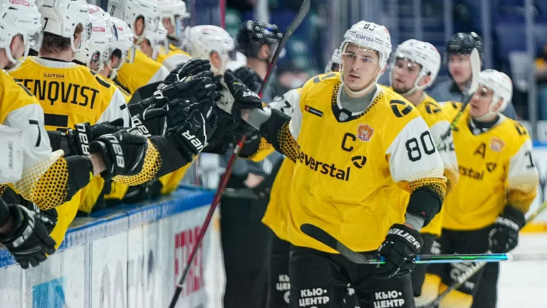 «Северсталь» уверенно обыграла «Адмирал» в матче КХЛ