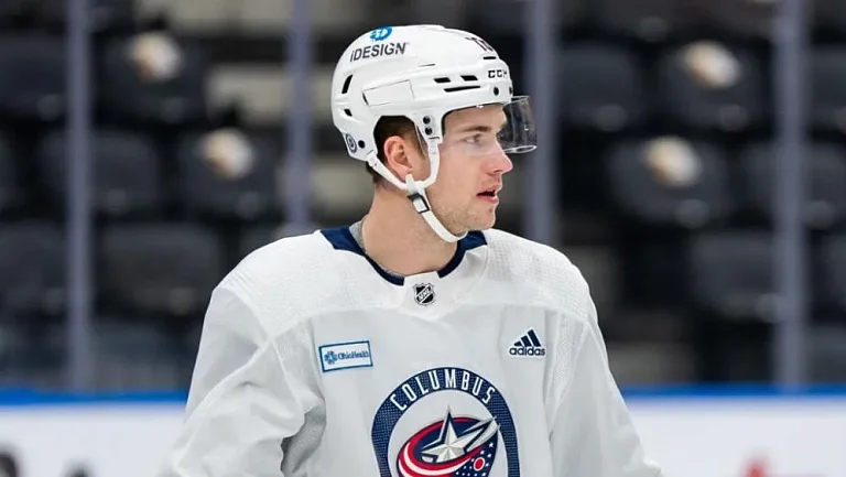 Форвард Лэйн Педерсен выбыл из состава «Филадельфии» из-за травмы