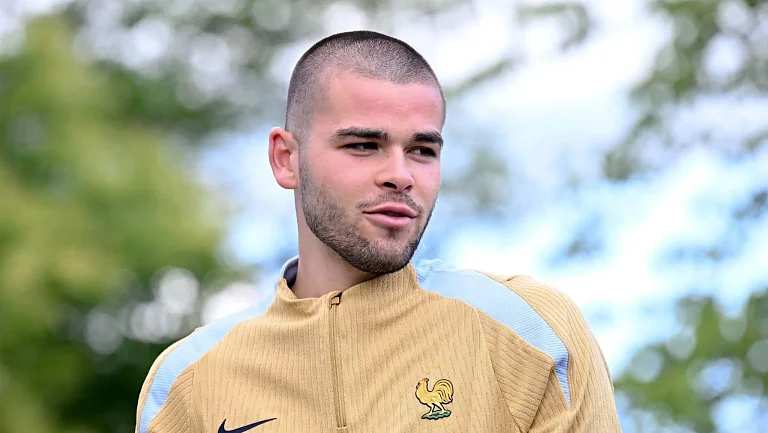 Вратарь Шевалье рассказал о тяжёлой адаптации после перехода в ПСЖ
