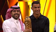 Роналду вручил кубок Esports World Cup 2025 «Team Falcons»