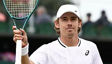 Де Минор уверенно обыграл Комесанью и вышел на третий круг в Канаде