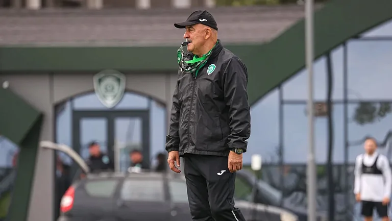 Черчесов объяснил свою роль в трансферах «Ахмата»