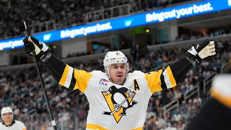 Евгений Малкин продолжает бить рекорды за «Питтсбург» в НХЛ