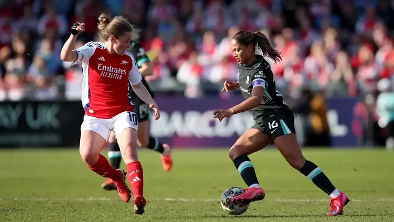 Тейлор Хиндс попрощалась с болельщиками «Ливерпуля»