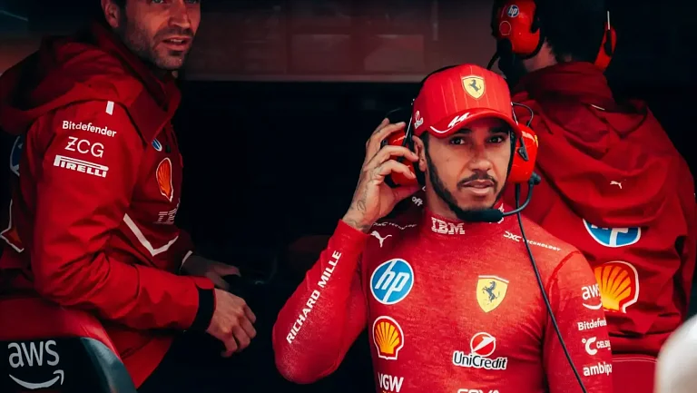 Хэмилтон заявил о сложностях с управлением Ferrari