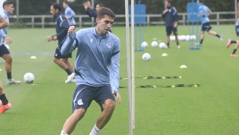 Захарян возобновил тренировки с «Реал Сосьедад»