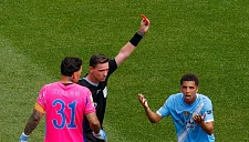 Льюис дисквалифицирован на два матча клубного ЧМ