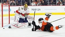 Голкипер Даниил Тарасов не смог спасти «Флориду» в игре НХЛ с «Нью-Джерси»