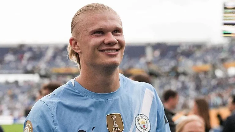 Эрлинг Холанд возмущен расторжением контрактов в «Брюне»