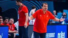 Эргин Атаман критикует раннее начало матча Турции против Швеции на Евробаскете