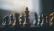 FIDE не планирует отменять женские шахматные звания

