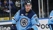 Максим Карпов покинул «Сибирь» по решению клуба