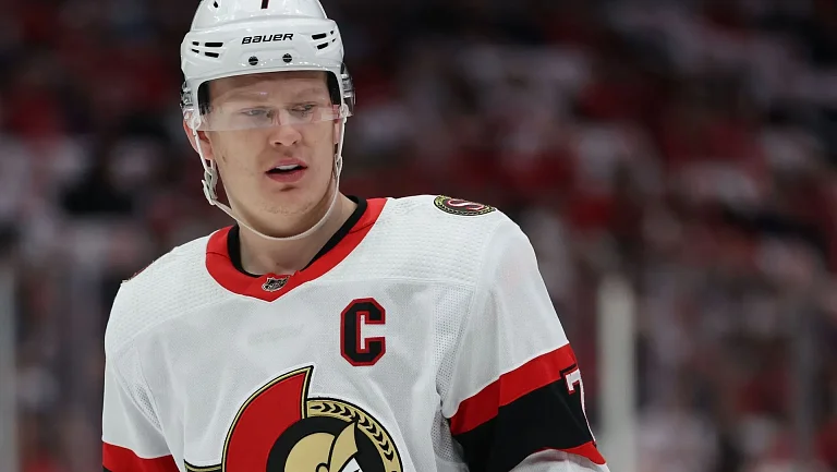 Ткачук повторил достижение Яшина за «Оттаву» в матче против  «Вегаса»