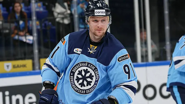 Максим Карпов покинул «Сибирь» по решению клуба