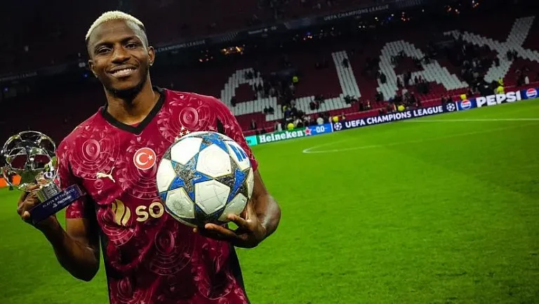 Виктор Осимхен возглавил список лучших бомбардиров Лиги чемпионов