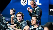 Team Falcons вышла в полуфинал IEM Dallas и сыграет с Team Vitality

