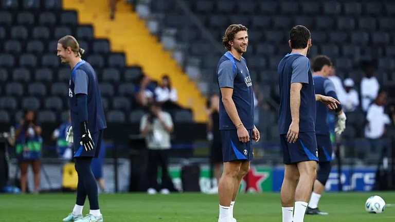 Забарный и Сафонов не общаются после трансфера украинца в ПСЖ — Инсайдер