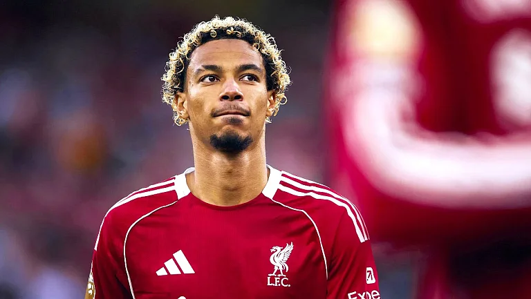 Лескотт считает, что Экитике уступит место Исаку в старте «Ливерпуля»