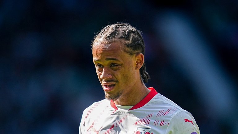 «Тоттенхэм» опережает «Челси» в переговорах по Хави Симонсу