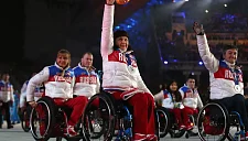 Российские паралимпийцы снова смогут выступать с флагом и гимном