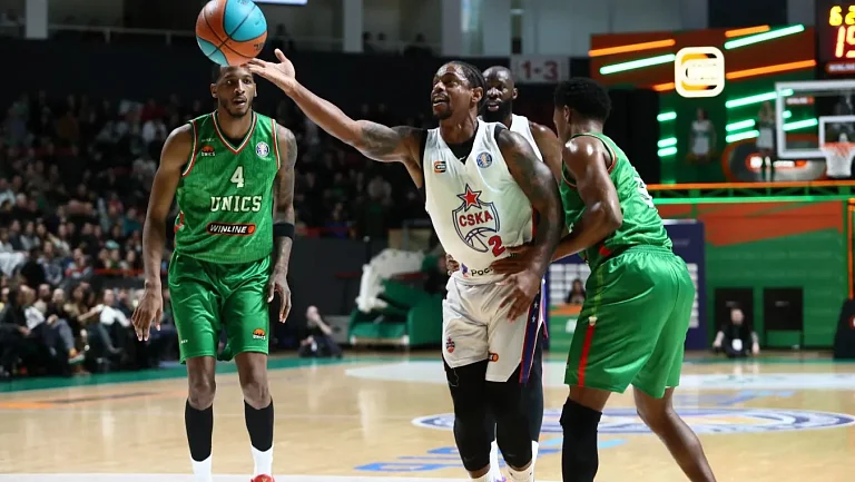 УНИКС прервал победную серию ЦСКА в драматичном матче Единой лиги ВТБ