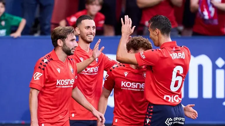 «Осасуна» выиграла у «Райо Вальекано» со счетом 2-0