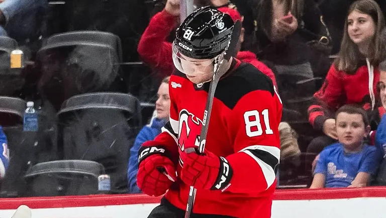 «Нью-Джерси» победил «Нэшвилл» в овертайме благодаря ассисту Грицюка