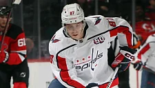 Форвард Богдан Тринеев продлил контракт с «Вашингтон Кэпиталз»