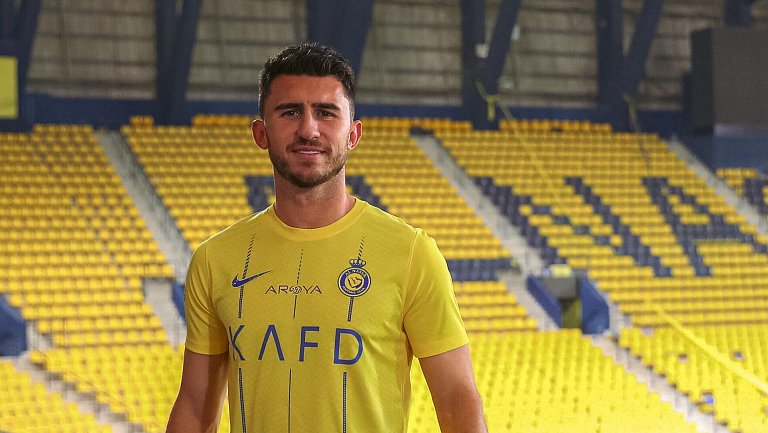 «Атлетик» продолжает работать над трансфером Эмерика Лапорта