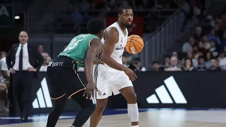 Деннис Смит-младший пройдёт просмотр в «Нью-Йорк Никс»