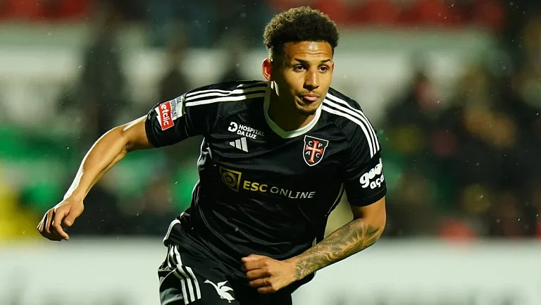 Португальский клуб обвинили в обходе санкций из-за продажи футболиста в РПЛ