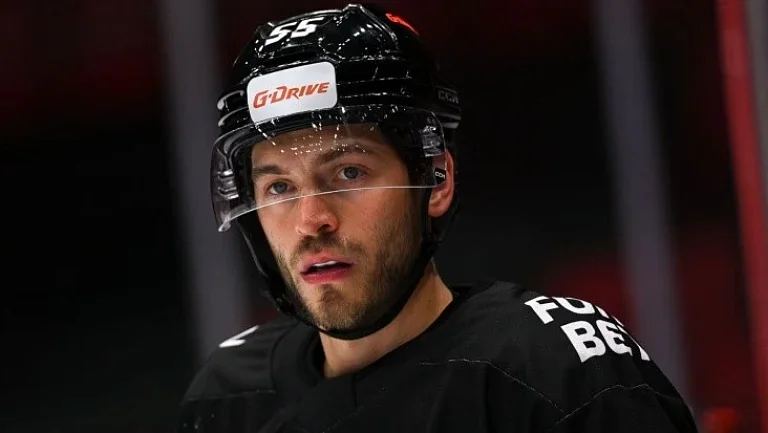 Защитник «Авангарда» Джозеф Чеккони пропустит старт сезона КХЛ из-за травмы