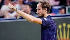 Медведев попытается взять реванш у Тьена в Шанхае