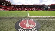 Джоди Хаттон продлила контракт с «Чарльтоном Атлетик»