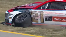 Джош Берри лишился шансов на плей-офф NASCAR после аварии в Gateway