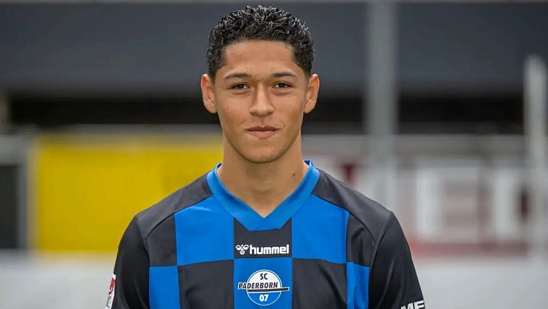 Два клуба Бундеслиги интересуются Сантьяго Кастанедой