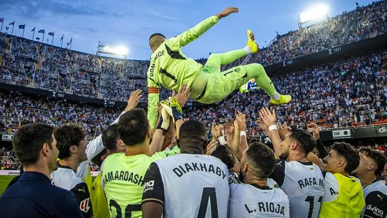 «Валенсия» попрощается с Доменеком на «Месталье»