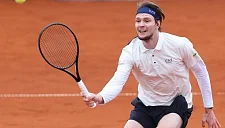 Бублик о Синнере: уровень, где ты просто рад не проиграть всухую