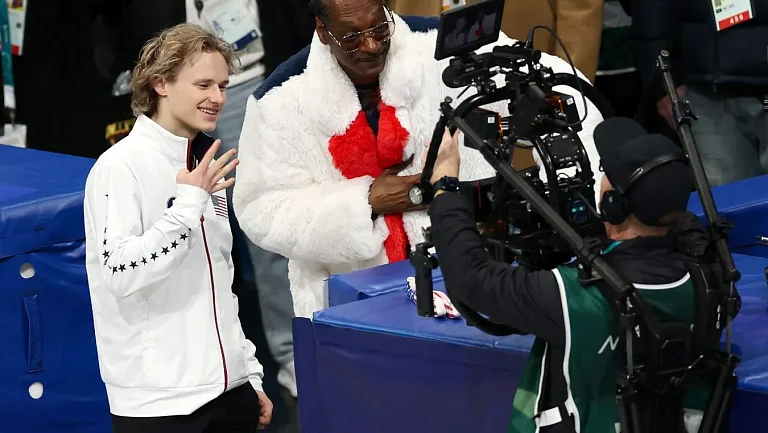 Рэпера Снуп Догга сняли в футболке с изображением фигуриста Малинина