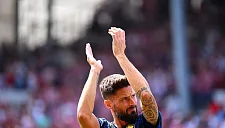 Фанаты «Ланса» проявили уважение к Жиру