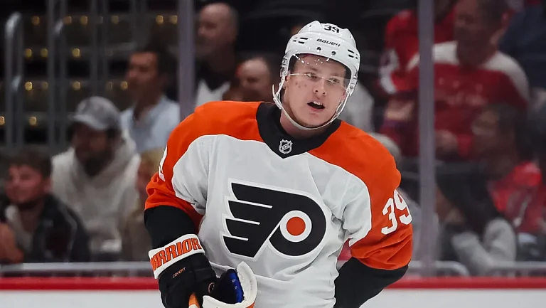 «Филадельфия» победила «Ванкувер» благодаря передачам Мичкова