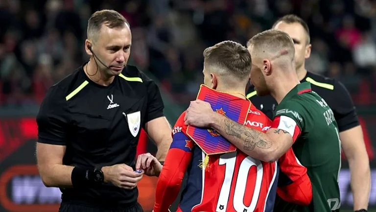 Экс-арбитр Федотов объяснил отсутствие пенальти в ворота «Локомотива»